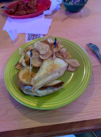 Peach's Grill food