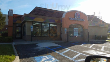 Taco Bell outside