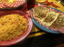 Los Gallos Mexican food