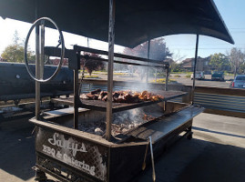 Salty's Bbq Catering outside