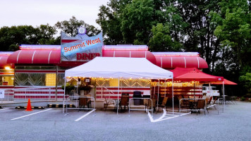 Summit West Diner inside