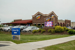 Anduzzis Sports Club Howard outside