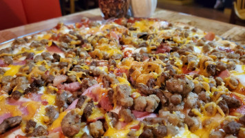 Smitty's Pizza food