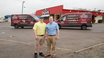 Cou-yon's Cajun -b-q food