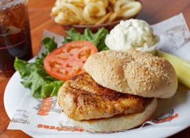 Hooters food