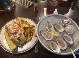 Union Oyster House food