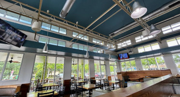 Pdq Wesley Chapel inside