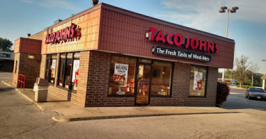 Taco John`s outside