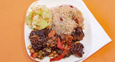 Caribbean Vybz Grille food