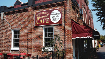 Smithfield Gourmet Bakery outside