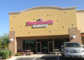 Donutsville outside