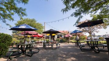 The Back Porch Saloon outside