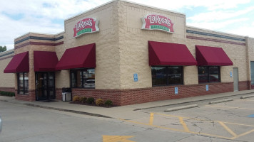 Larosa's Pizza Forest Park outside