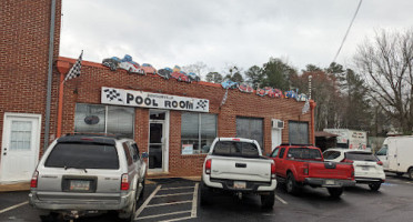 Dawsonville Pool Room food