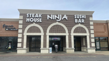 Ninja Sushi Steakhouse food