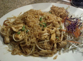 Lemon Grass Thai Cuisine inside