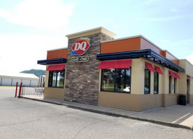 Dairy Queen Grill Chill inside