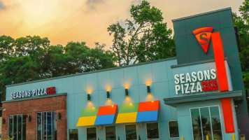 Seasons Pizza food