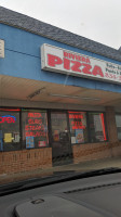 Riviera Pizza outside