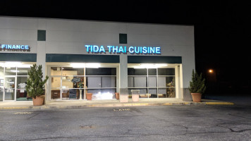 Tida Thai Cuisine food