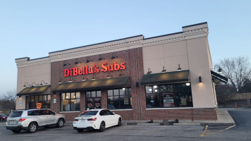 Dibella's Subs outside