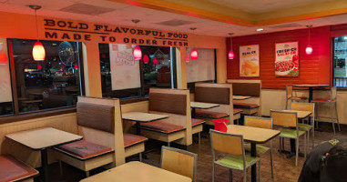 Del Taco inside