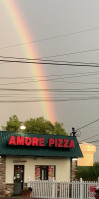 Amore Pizza outside