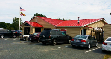 Cambridge Diner outside