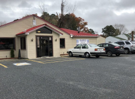 Cambridge Diner outside