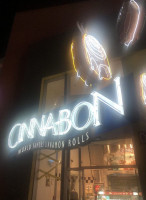 Cinnabon food