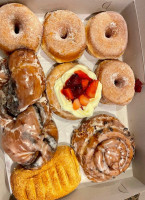 Steve’s Donuts food