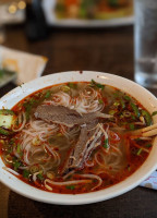 Simply Pho food