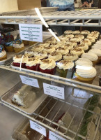 Pineland Bakery food