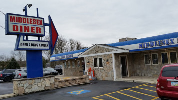 Middlesex Diner outside