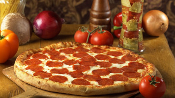 Paisano's Pizza food