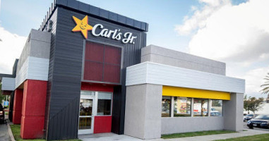 Carl's Jr. inside