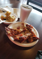 Massey's Pizza food