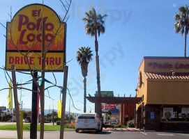 El Pollo Loco outside