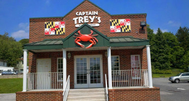 Captain Trey's Crabs Seafood outside