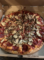 Two Cousins' Pizza Co food