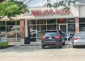 Emilio's Pizza outside