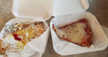 Ferrando's Italian Pizzeria food