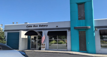 Cake Box Bakery Cafe In K outside