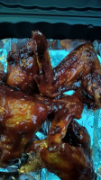 Brier Hill Pizza Wings outside