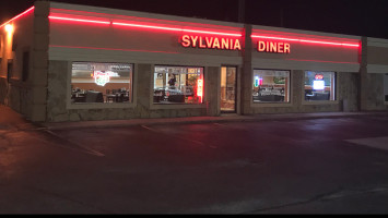 Sylvania Diner inside