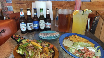 Los Gallos Mexican And Cantina food