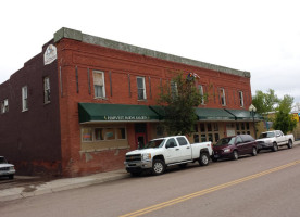 Harvest Moon Saloon outside