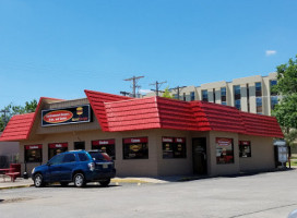 Bionic Burger outside