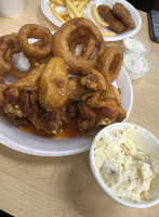 Bama Barbecue Grill food