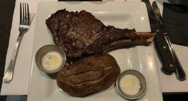 The City Square Steakhouse food